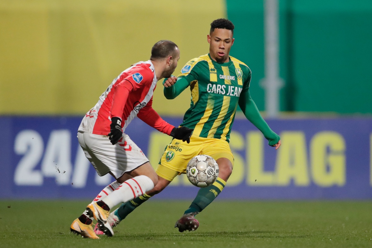 靠稳健的防 靠稳健的防