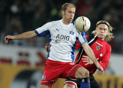 贵州12岁跳水小将全运会出场时做C罗庆祝动作：我喜欢C罗（贵州12岁跳水小将在全运会亮相时做出C罗式庆祝：我喜欢C罗）