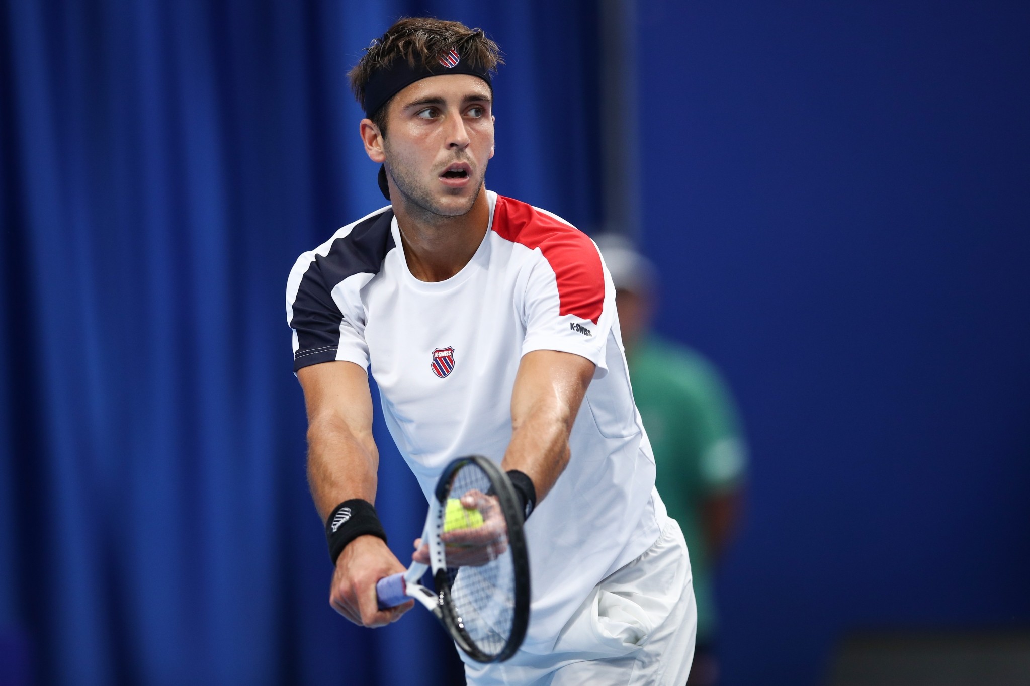 皇马公布欧冠战曼城名单：姆巴佩受伤仍入选，卡马文加缺席（皇马官宣欧冠对曼城大名单：姆巴佩带伤入列，卡马文加无缘）